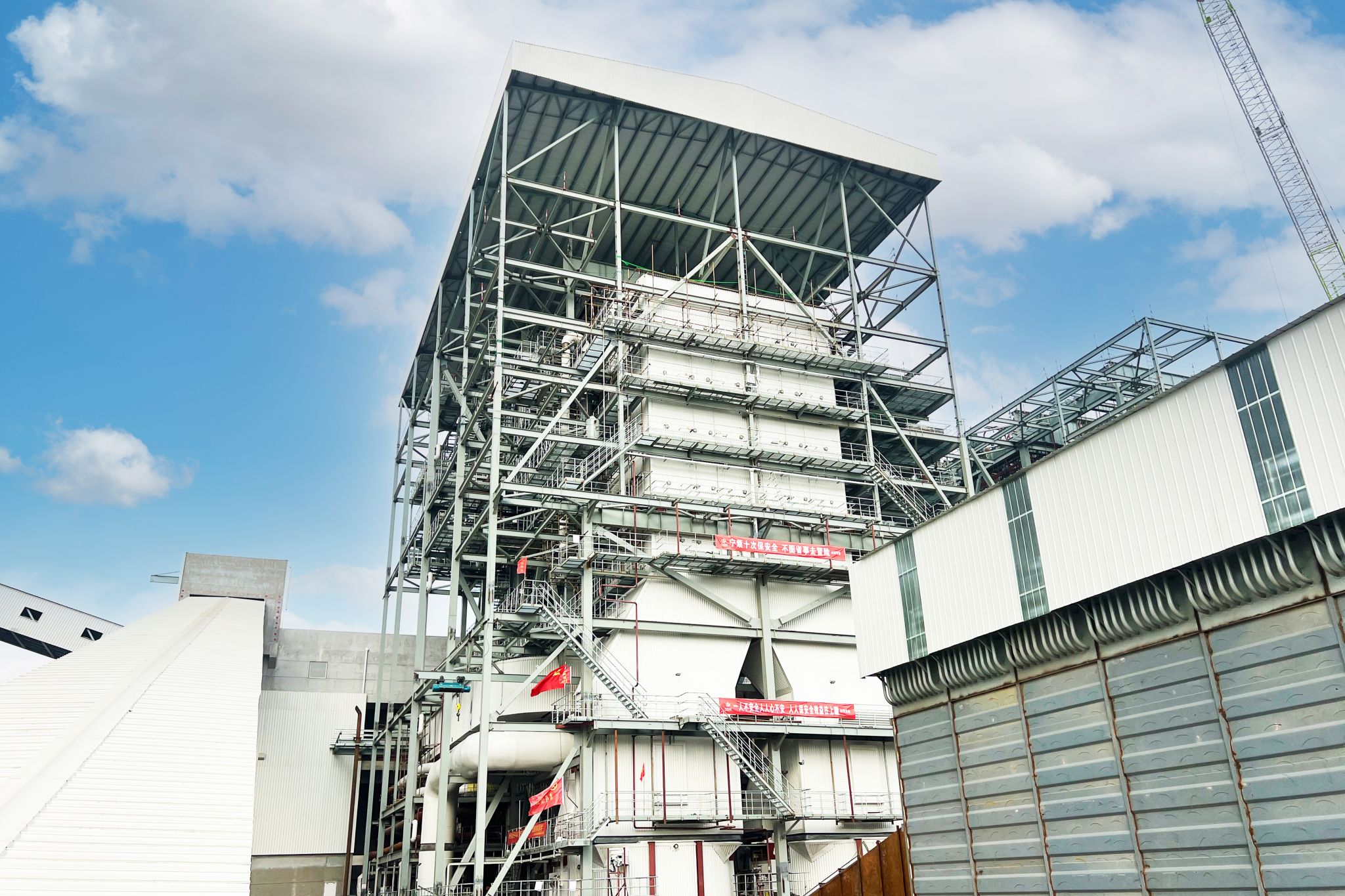 山西建投安装集团广西合浦项目锅炉首次点火完成