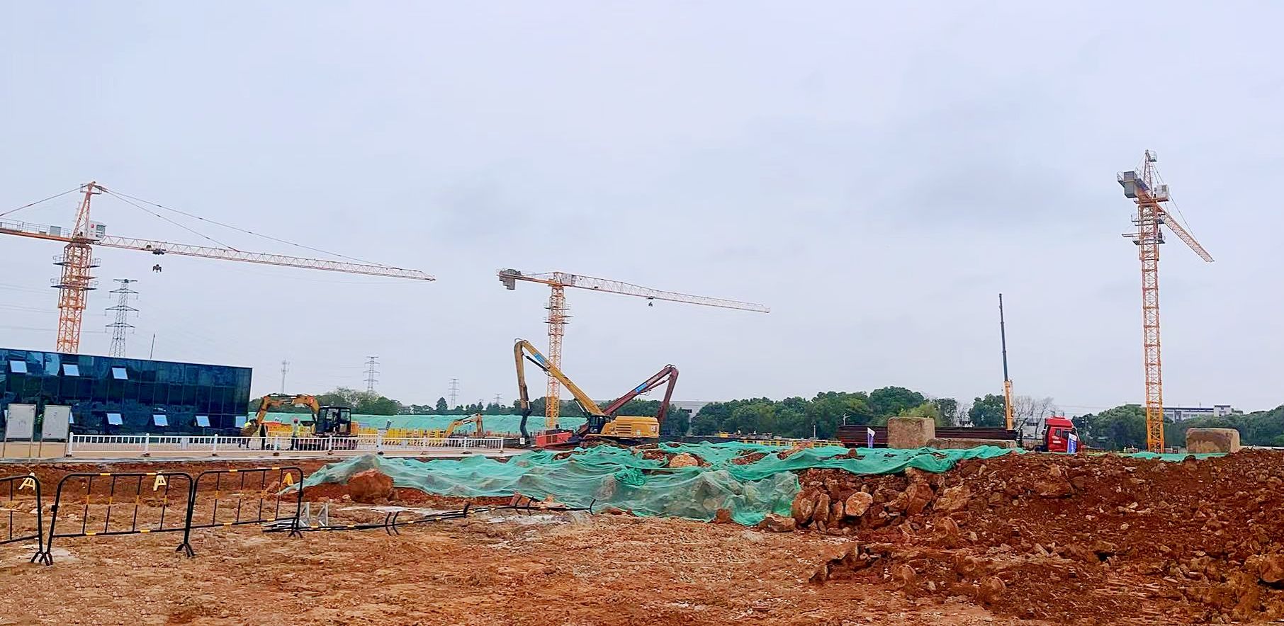 【项目开门红】晋塔塔式起重机高效助力南昌绘就城乡供水新图景